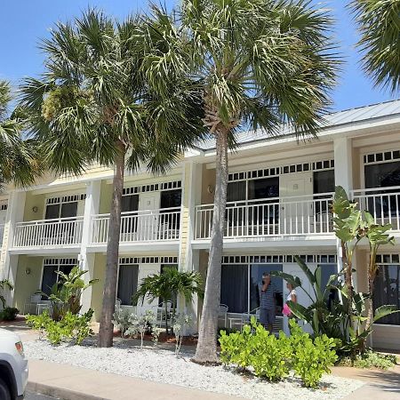 Charming One Bedroom Resort-Style Studio With Pool And Beach Access رسكن المظهر الخارجي الصورة